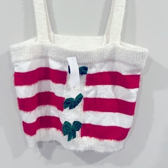 Hooked Up by IOT Juniors Holiday Bow-Front Tank,Red - Picture 6 of 7